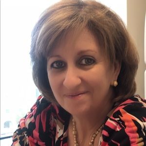 Meet your Posher, Roxanna